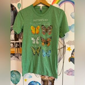 Katie Daisy butterfly tee xs like new